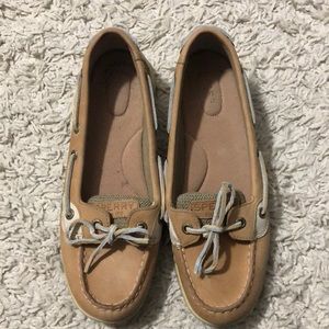 Women’s Sperry shoes